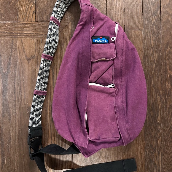 Kavu Handbags - Kavu Rope Sling Bag